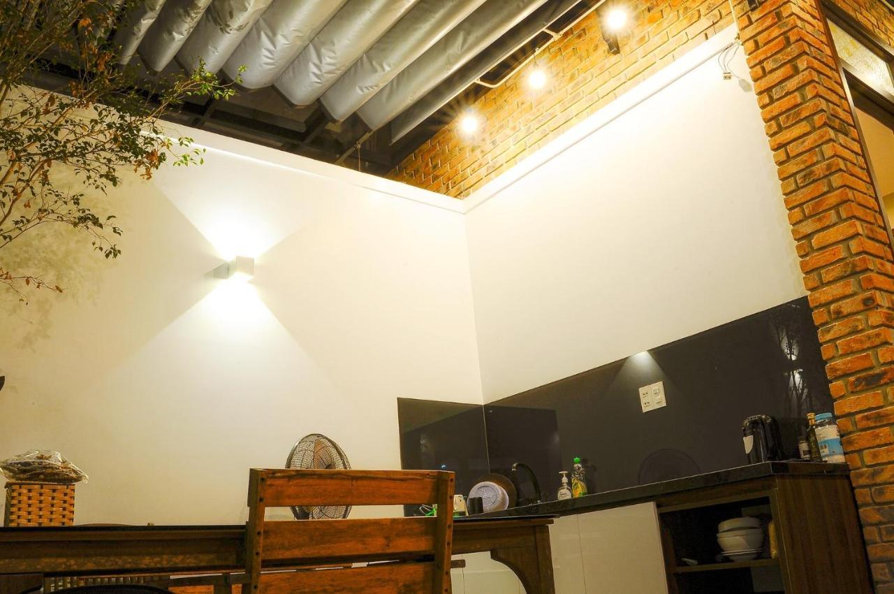 Chi Homestay #4 Хуе Екстериор снимка